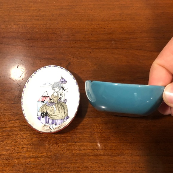 Hand painted enamel trinket dishes - Picture 10 of 10